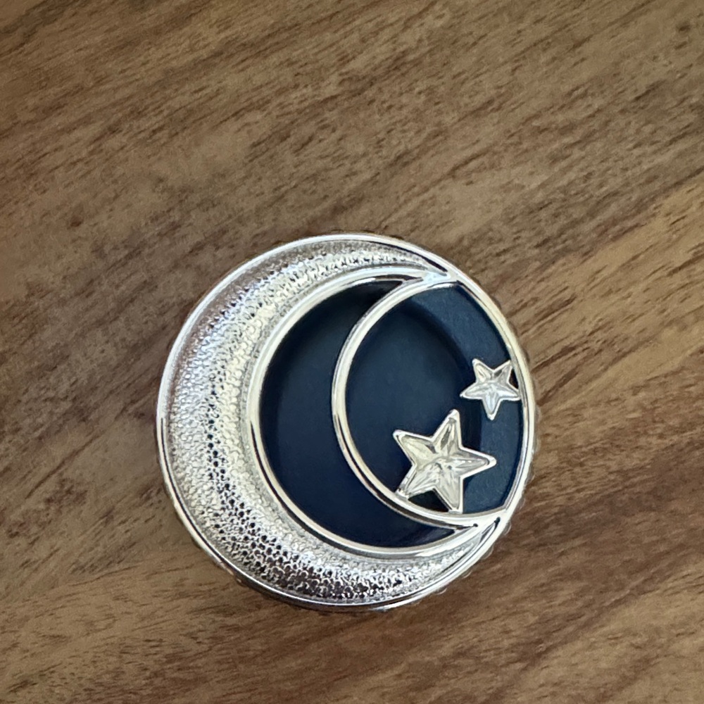 Silver Moon and Stars Bath and Body works car clip retired